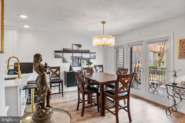 Chandelier, Dining room, Interior, Recessed Lighting, Wood Texture Flooring