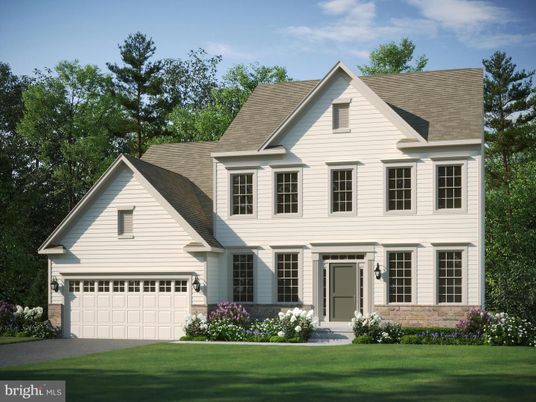 Attached, Exterior, Facade, Farmhouse
