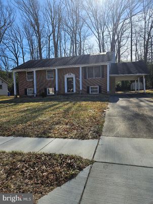 Exterior, Facade, Brick Facade, Split Level