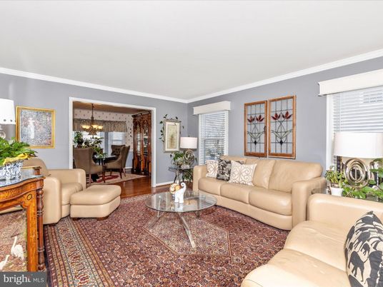 Chandelier, Dining room, Interior, Living room, Wood Texture Flooring