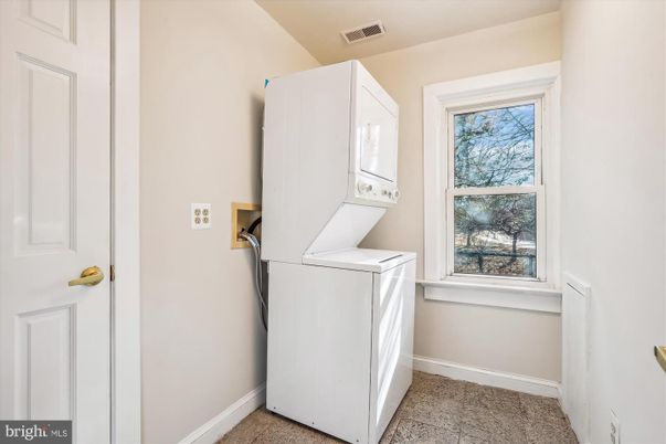 Interior, Washer