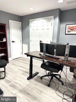 Home Office, Interior, Recessed Lighting, Wood Texture Flooring