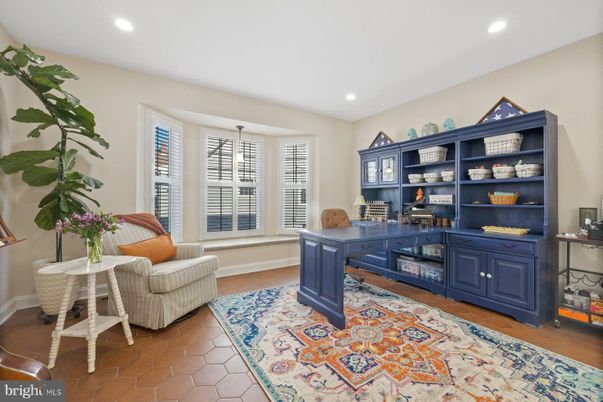 Home Office, Interior, Pendant Lights, Recessed Lighting, Wood Texture Flooring