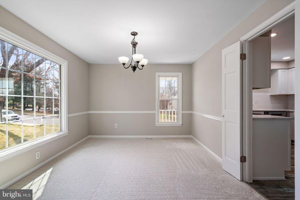 Chandelier, Empty room, Interior, Recessed Lighting