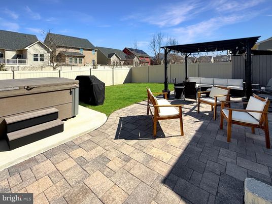 Backyard, Exterior, Hot Tub