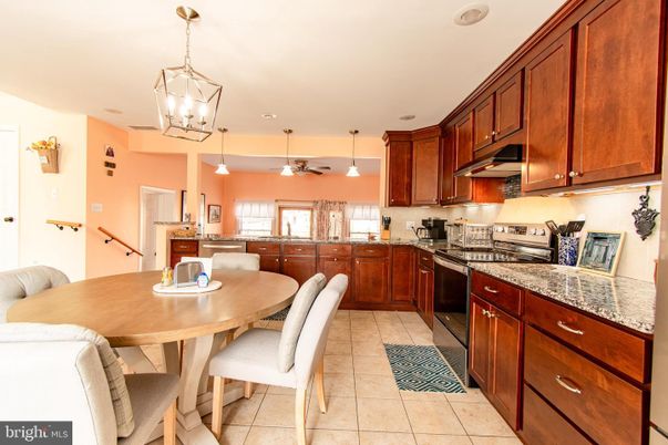Dining room, Interior, Kitchen, Pendant Lights
