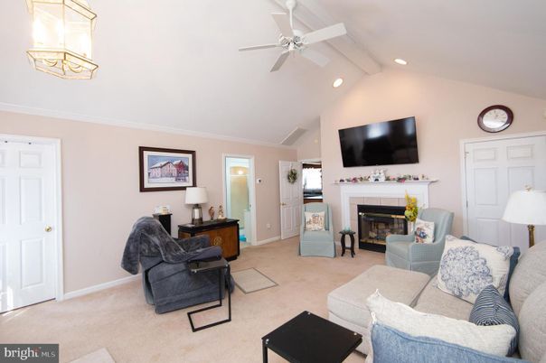 Fireplace, Interior, Living room, Recessed Lighting