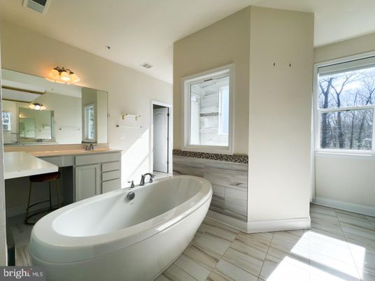 Bathroom, Dual Sink Vanities, Free Standing Baths, Interior