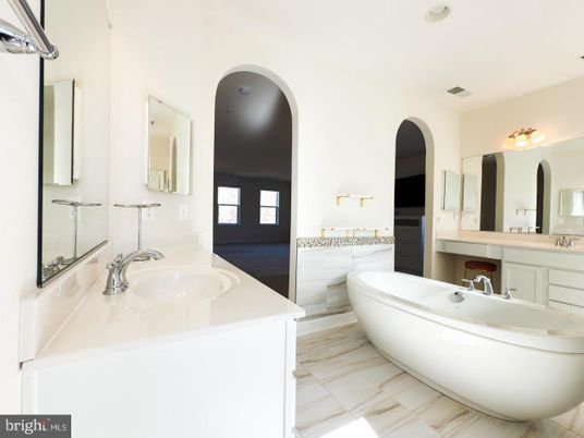 Bathroom, Dual Sink Vanities, Free Standing Baths, Interior, Recessed Lighting