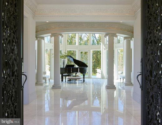 Interior, Piano, Recessed Lighting