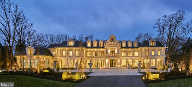 Exterior, Facade, French Provincial
