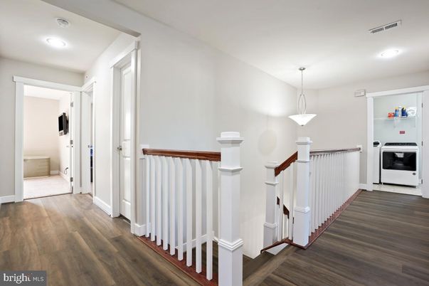 Interior, Pendant Lights, Recessed Lighting, Wood Texture Flooring