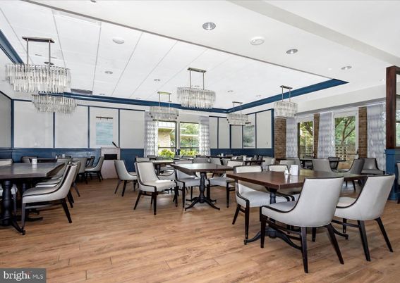 Chandelier, Dining room, Interior, Recessed Lighting, Wood Texture Flooring