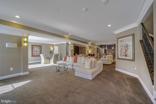 Dining room, Interior, Living room, Recessed Lighting