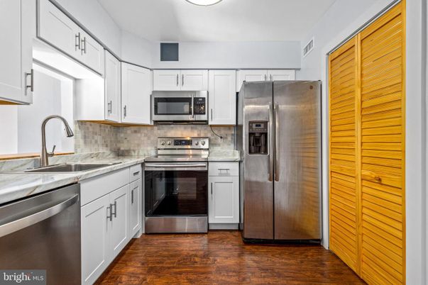 Interior, Kitchen, Stainless Steel Appliances, Wood Texture Flooring