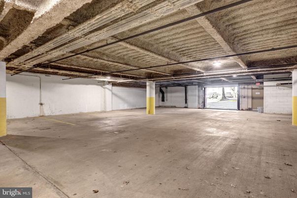 Garage, Interior