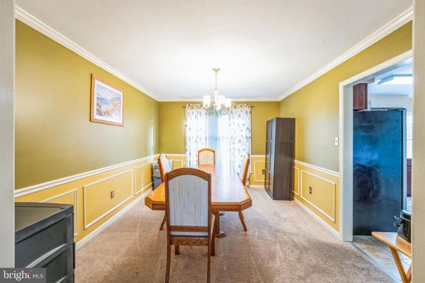 Chandelier, Dining room, Interior