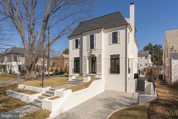 Backyard, Exterior, Facade, Georgian