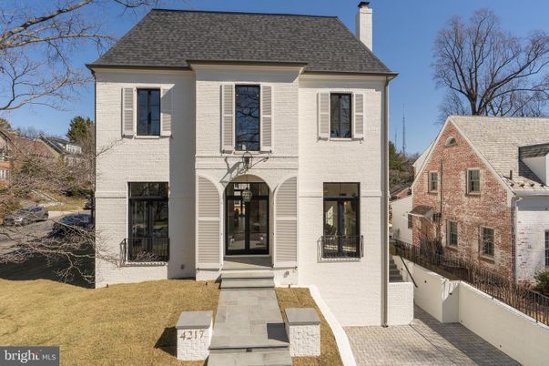 Exterior, Facade, French Provincial