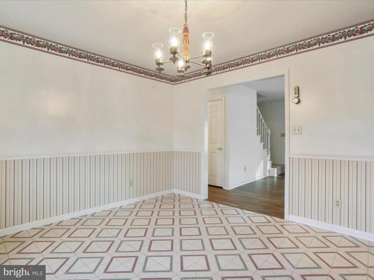 Chandelier, Empty room, Interior, Wood Texture Flooring