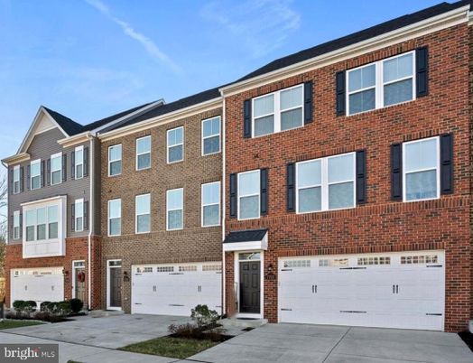 Attached, Exterior, Facade, Brick Facade, Rowhouse