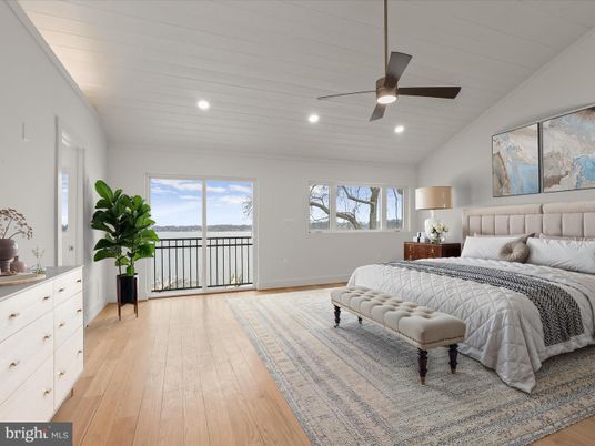 Bedroom, Interior, Recessed Lighting, Water, Wood Texture Flooring
