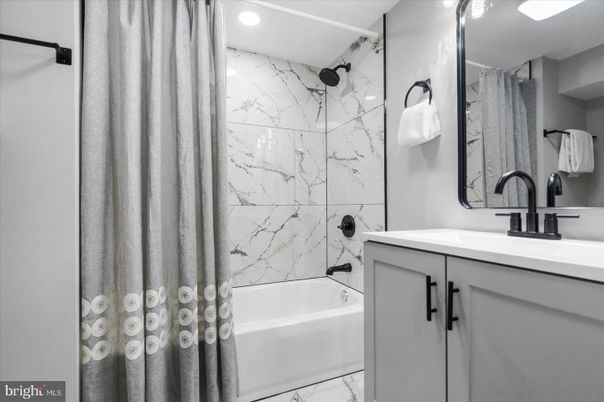 Bathroom, Interior, Marble Walls, Recessed Lighting