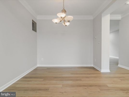 Empty room, Interior, Pendant Lights, Wood Texture Flooring