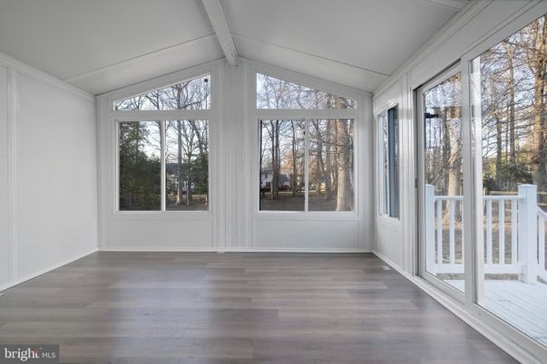 Empty room, Interior, Sun Room, Wood Texture Flooring