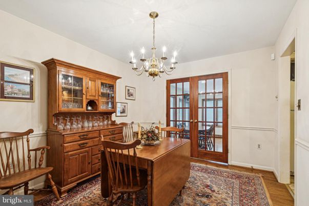 Chandelier, Dining room, Interior, Wood Texture Flooring