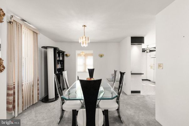 Chandelier, Dining room, Interior