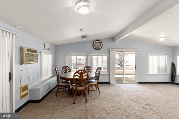 Dining room, Interior