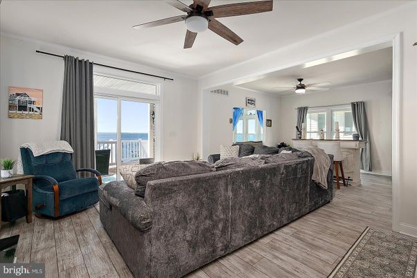 Bedroom, Interior, Living room, Water, Wood Texture Flooring