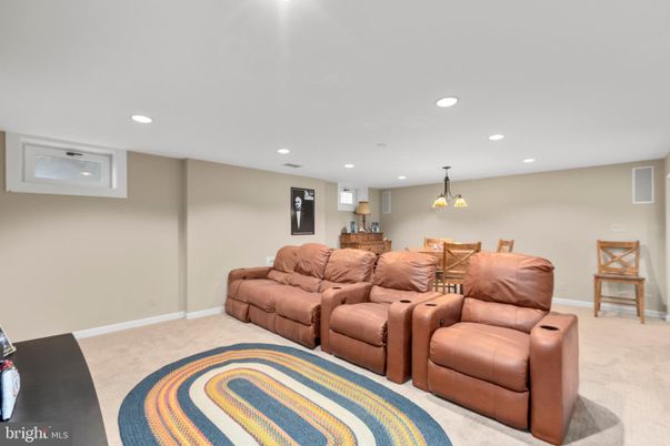 Dining room, Interior, Living room, Recessed Lighting