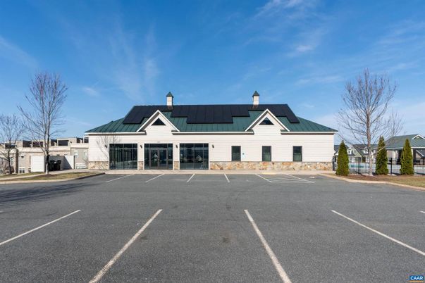 Exterior, Facade, Solar Panels, Farmhouse