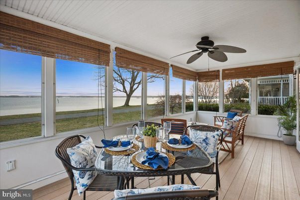 Interior, Sun Room, Water, Wood Texture Flooring