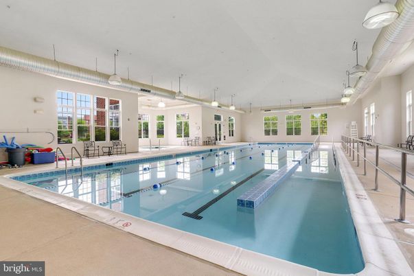 Interior, Pendant Lights, Pool