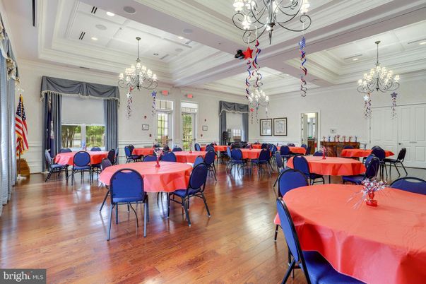 Chandelier, Dining room, Interior, Recessed Lighting, Wood Texture Flooring