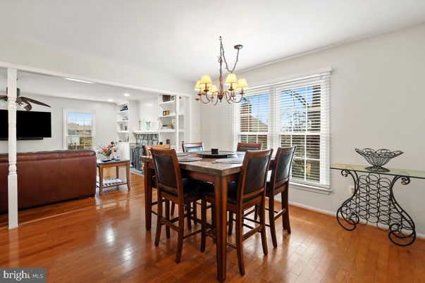 Chandelier, Dining room, Interior, Living room, Recessed Lighting, Wood Texture Flooring