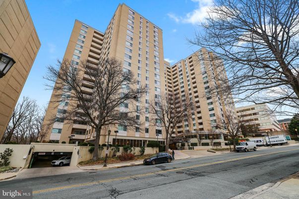 Exterior, Facade, Condo Building