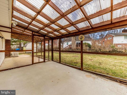 Glass Ceilings, Interior, Sun Room, Wooden Beams