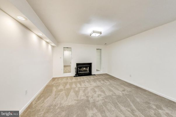 Empty room, Fireplace, Interior, Recessed Lighting