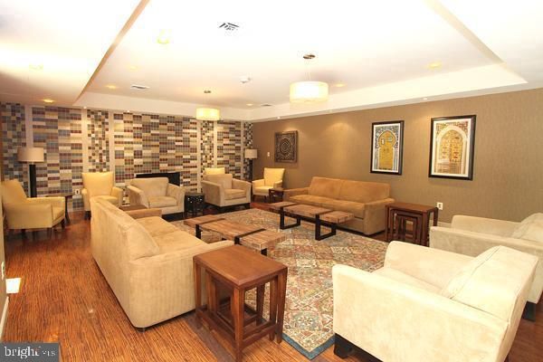 Interior, Living room, Pendant Lights, Recessed Lighting, Wood Texture Flooring