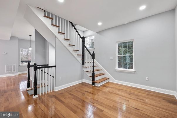 Interior, Pendant Lights, Recessed Lighting, Wood Texture Flooring