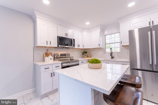 Interior, Kitchen, Marble, Recessed Lighting, Stainless Steel Appliances