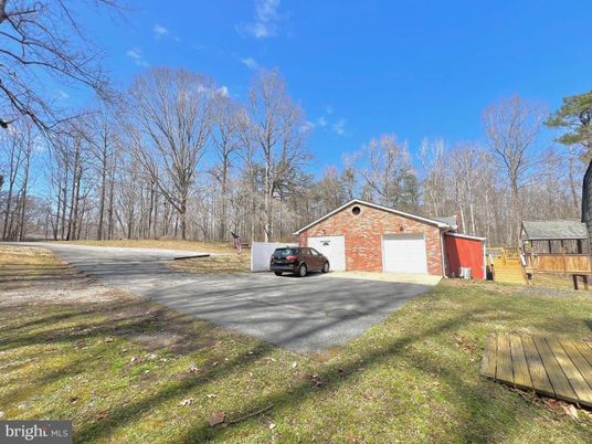 Backyard, Detached Garage, Exterior