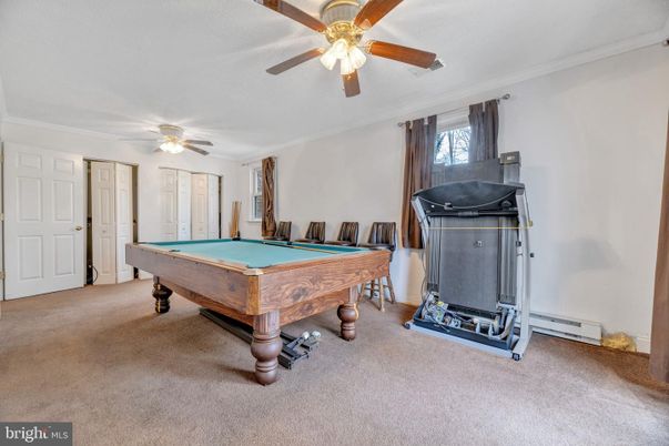 Billiard Table, Game Room, Interior