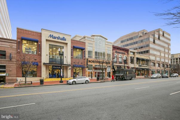 Exterior, Facade, Condo Building