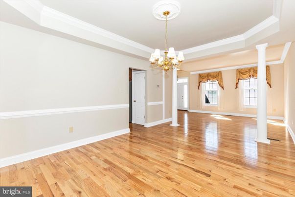 Chandelier, Empty room, Interior, Wood Texture Flooring