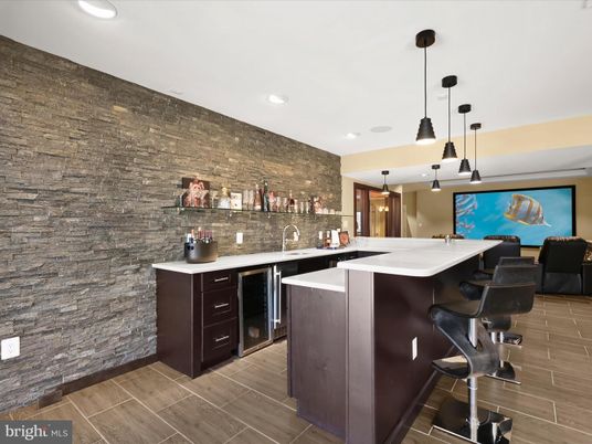 Interior, Pendant Lights, Recessed Lighting, Wood Texture Flooring